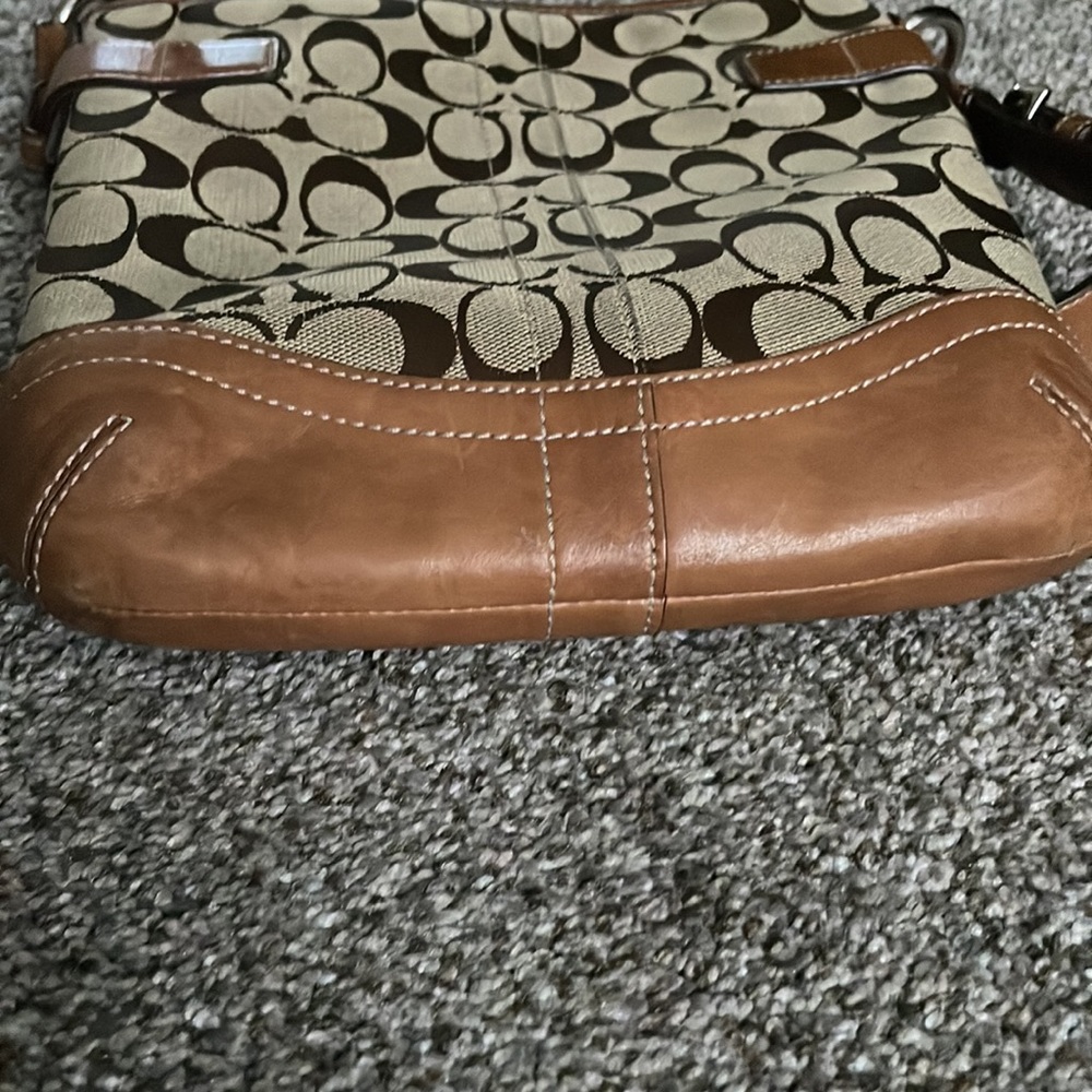 Tote - Picture 5 of 5